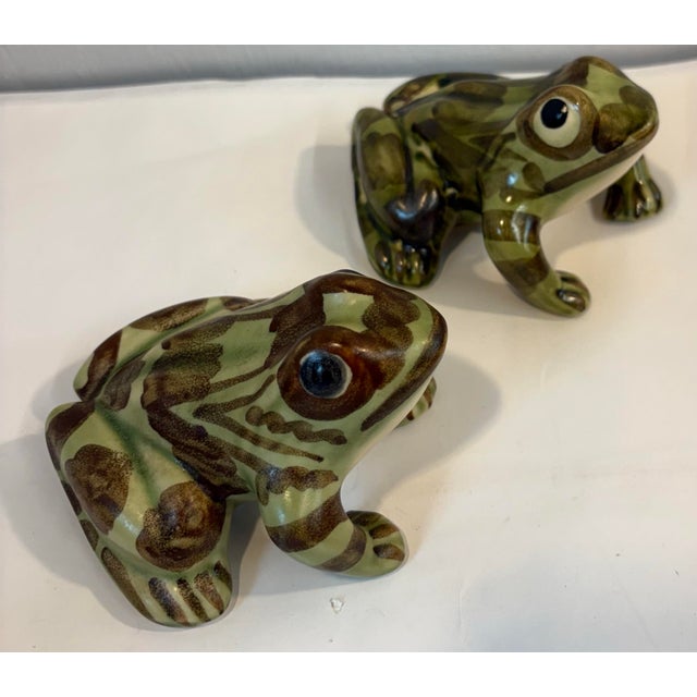 Love this pair of cute mid century ceramic frogs. I have the larger one in another listing:...