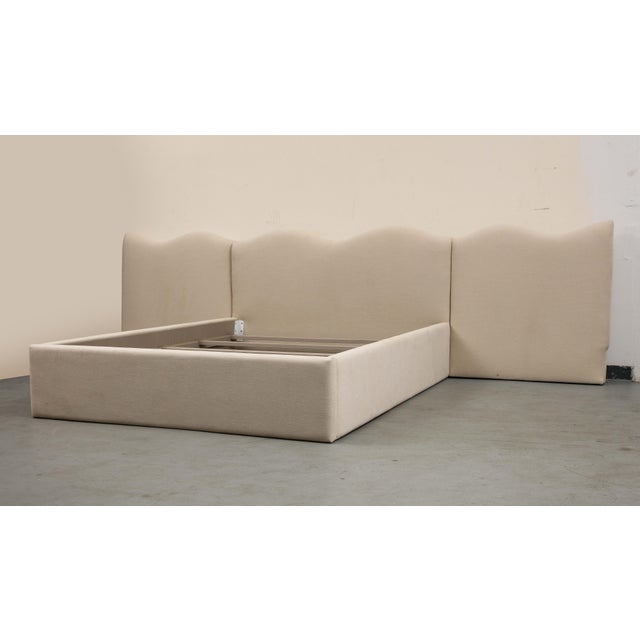 Modern Upholstered Linen Queen Bed With Scalloped Headboard