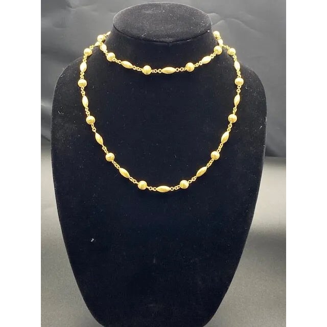 The Andorra: Outstanding Italian Station Necklace in Yellow Gold For Sale - Image 4 of 5