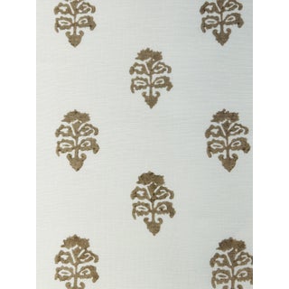 C & C Milano "Stampino” Linen Print– 3.75 Yards For Sale