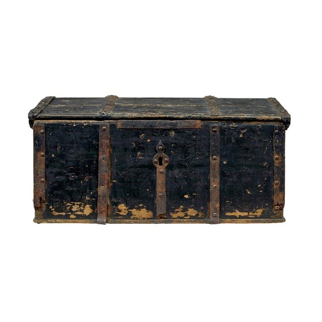Mid-19th Century Scandinavian Painted Pine Chest, 1840s For Sale - Image 4 of 10