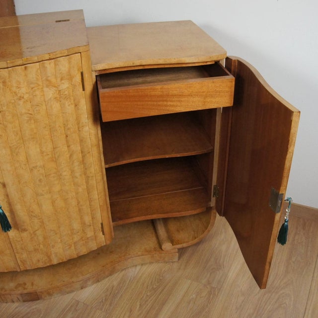 Art Deco Burr Walnut Cocktail Sidebord by Epstein Bros, 1930s For Sale - Image 4 of 9