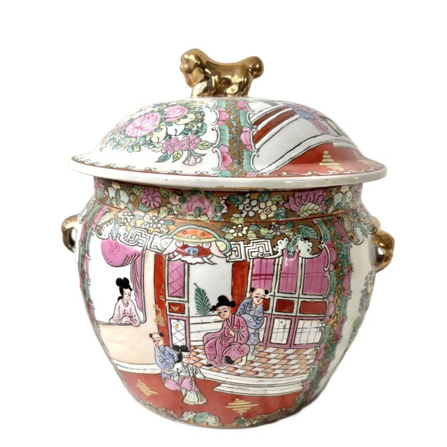 Metal Late 19th Century Chinese Porcelain Kamcheng, a Famille Rose Medallion Vinegar Jar With Lid and Gold Handle For Sale - Image 7 of 14