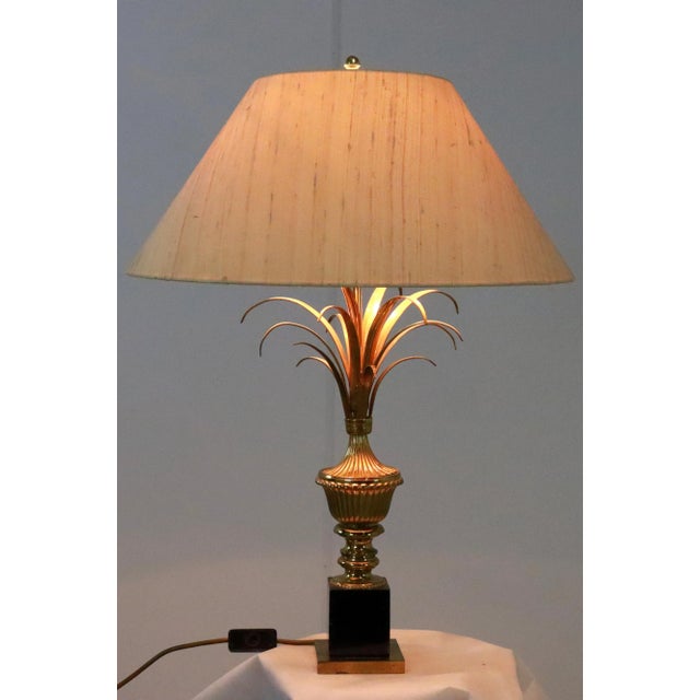 Great, heavily executed and luxurious lamp. Whether you choose Hotel Chique, Hollywood Regency, or just like quality and...