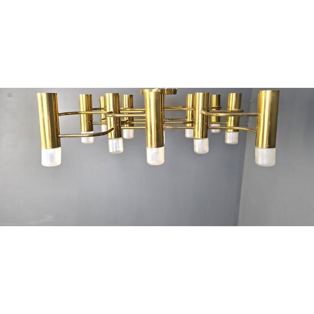 Gold Mid-Century 13-Light Chandelier by Gaetano Sciolari, 1970 For Sale - Image 8 of 16