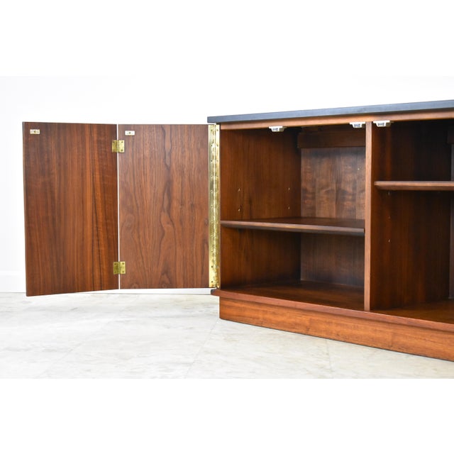 1960's Slate Top + Walnut Credenza Attributed to Jack Cartwright for Founders For Sale In New York - Image 6 of 12