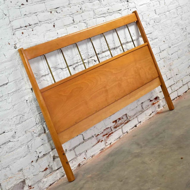 Mid-Century Modern Paul McCobb Planner Group Mid Century Modern Full-Size Headboard Brass & Birch For Sale - Image 3 of 13