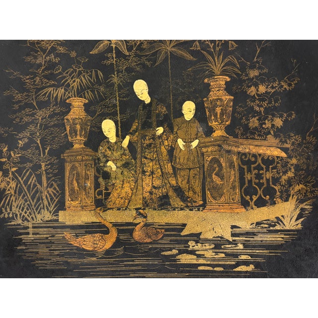 Chinoiserie Antique English Chinoiserie Black Papier-Maché Scalloped Edge Pedestal Dish / Decorative Wall Plate For Sale - Image 3 of 17