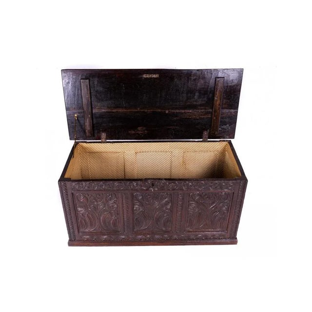 Box Neorinascimento 1925 Walnut alt.60cm w.126 cm depth 54cm