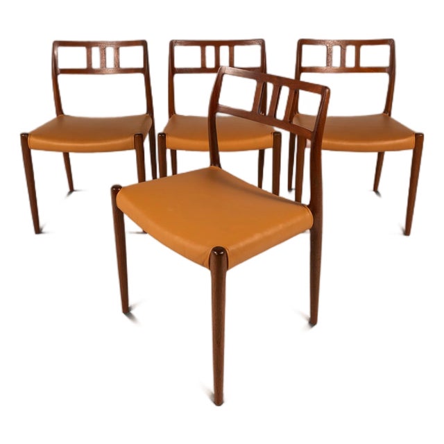 Set of Four (4) Danish Modern Møller Model 79 Side Chairs in Teak by Niels Otto Møller for j.l. Møller Mobelfabrik, Denmark, C. 1960's For Sale