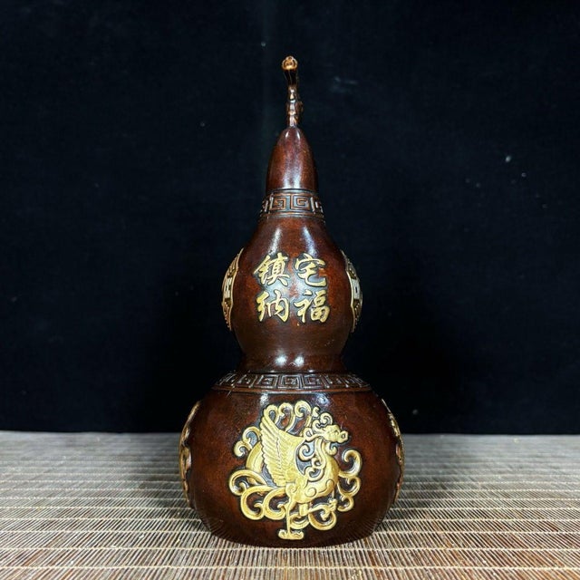 Bronze Gilt Bronze Wu Lou Gourd With Bagua Motif - Chinese Feng Shui Object For Sale - Image 8 of 9