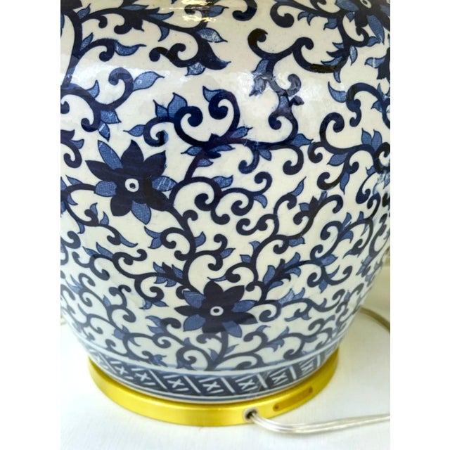 Chinoiserie Ralph Lauren Blue & White Porcelain Lamp For Sale - Image 3 of 11