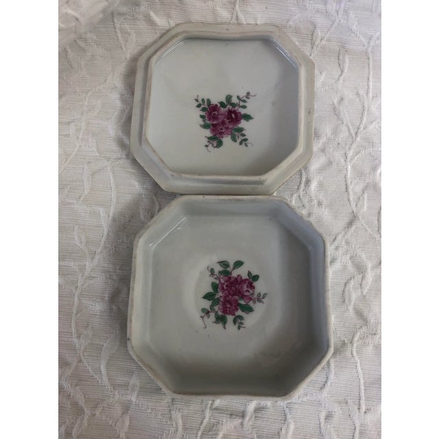 Ceramic 19th Century Sceaux French Porcelain Lidded Box in Deep Pink, Aqua Green For Sale - Image 7 of 12