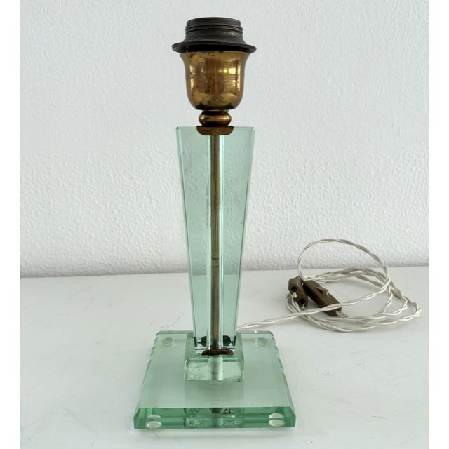 Italian Table Lamp with Green Glass and Brass Details from Fontana Arte, 1950s For Sale - Image 15 of 18