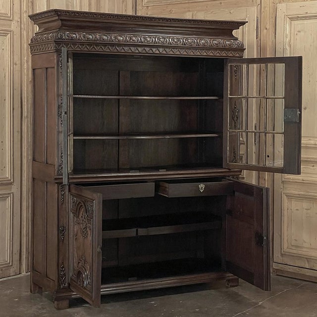18th Century French Régence Carved Oak Bookcase ~ Bibliothèque For Sale In Dallas - Image 6 of 18
