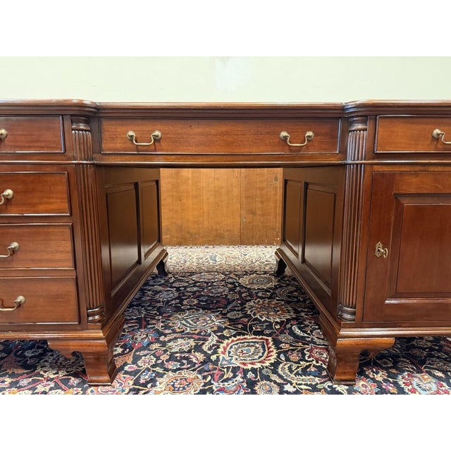 English Chesterfield Desk with Green Leather For Sale - Image 10 of 18