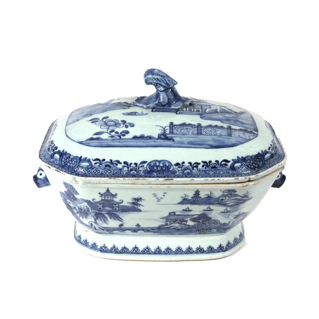 Chinese River Pavilion: Chinese Export Porcelain Blue & White Tureen For Sale - Image 3 of 10
