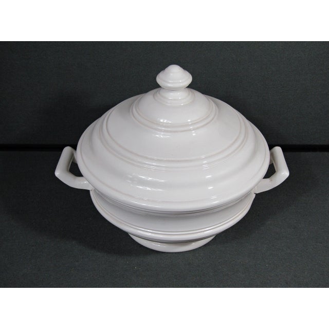 Large antique white soup tureen by Williams-Sonoma, made in Italy. This elegant covered serving piece has a classic...