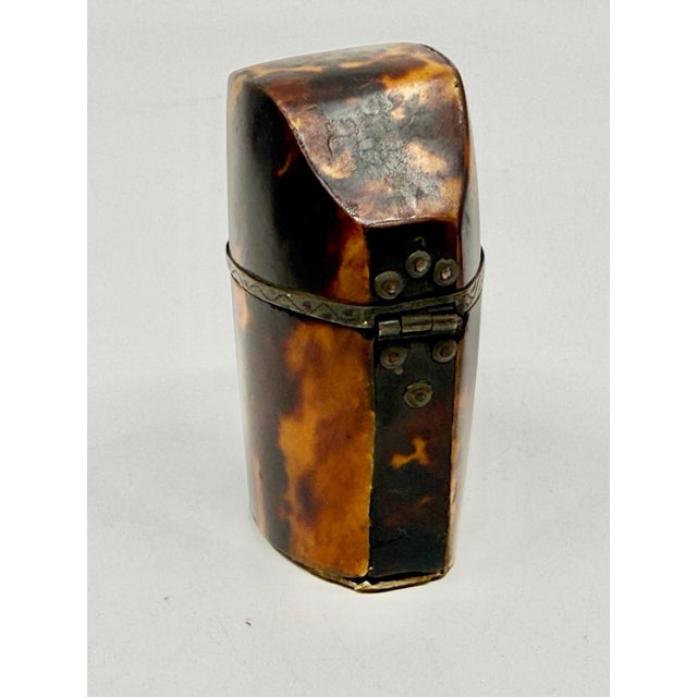 19th Century Pair of Victorian Horn Travel Perfume Boxes For Sale - Image 10 of 15