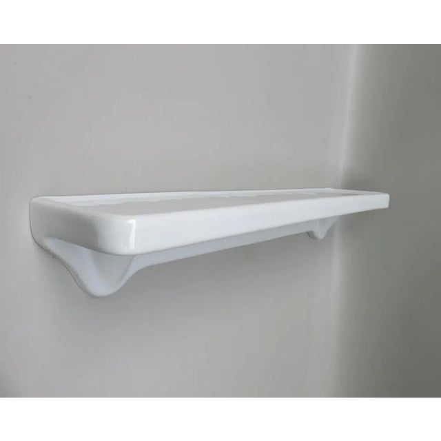 Mid-Century Modern Bathroom Tray Wall Console in Porcelain White, 1950s For Sale - Image 3 of 18