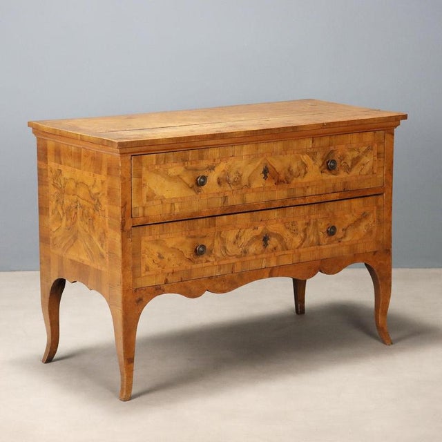 Italian Chest of Drawers in Walnut For Sale - Image 12 of 12