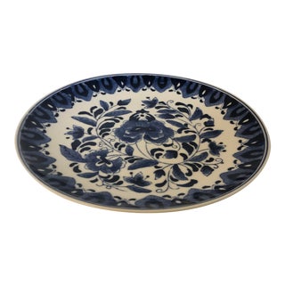 Asian Style Blue & White Floral Design 10.25”d Platen For Sale