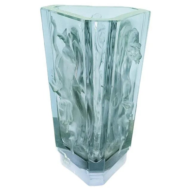 Italian Art Deco Green-Blue Alexandrite Glass Vase with Female Figure, 1900s For Sale - Image 11 of 11