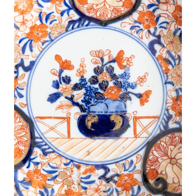 Imari Porcelain Antique 19th Century Japanese Scalloped Imari Plate For Sale - Image 4 of 7