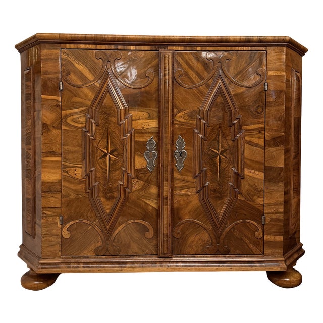 Baroque Chest of Drawers in Oak and Walnut Marquetry, Germany, 1780s For Sale