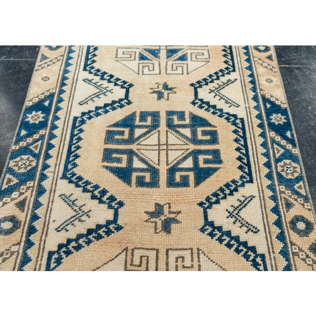 Turkish Vintage Rug 2'3" x 8'11" #21106 For Sale - Image 4 of 8