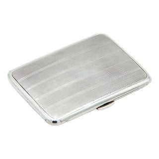 Guilloche Silver Snuff Box with Top Bands For Sale