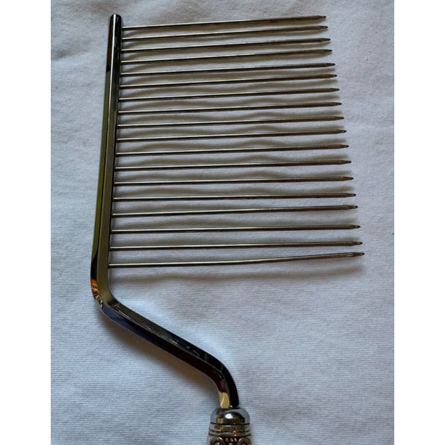 Description: Classic Gorham Sterling Silver Chantilly angel food cake breaker, 11 inches long. Crisp rococo scrolls and...