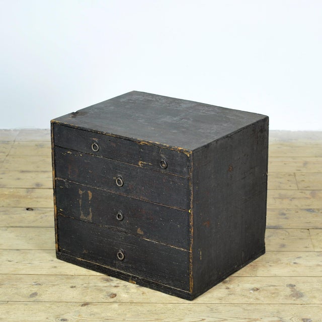 Small Antique Japanese Chest of Drawers, 1900 For Sale - Image 4 of 11