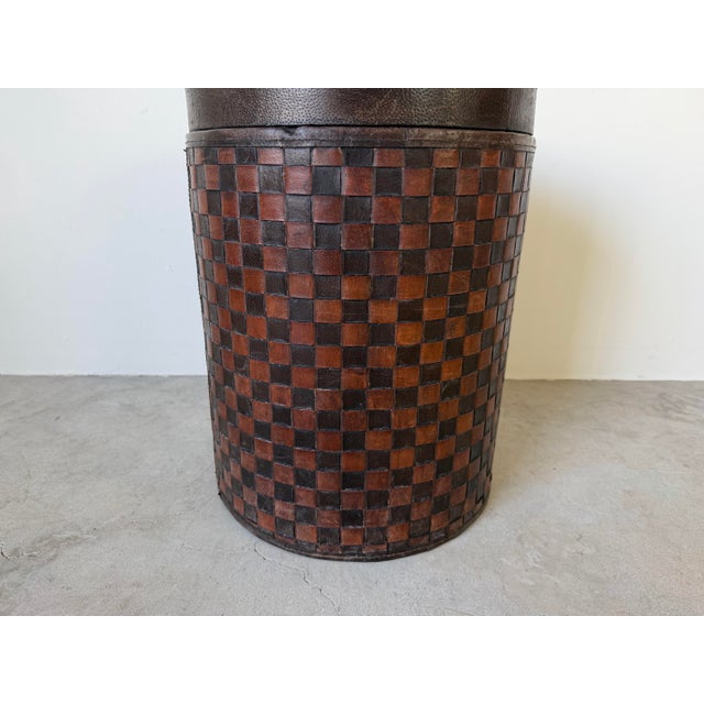 Contemporary 1990s Vintage Woven Leather Checkered Brown Storage Side Table With Removable Lid For Sale - Image 3 of 12