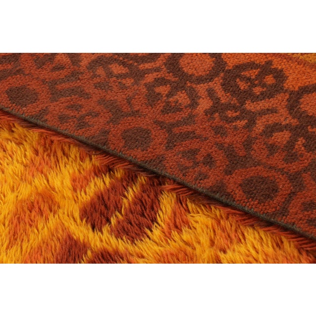 Textile Vintage Swedish Rya Rug in Orange & Red With Starburst Medallion - Rug & Kilim For Sale - Image 7 of 7