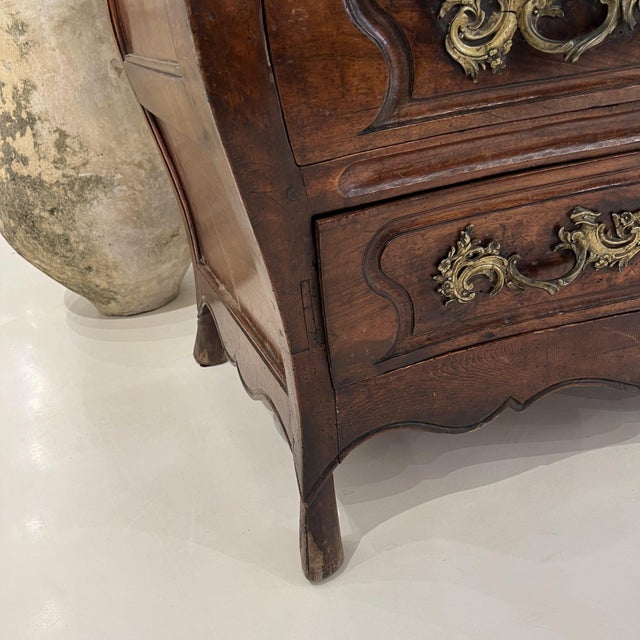 18th Century Louis XIV/XvVWalnut Bombe Chest With Hoof Foot For Sale - Image 9 of 10