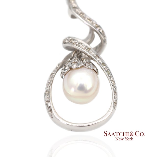 White 18k (750) White Gold Natural Diamond and White Pearl Pendant Necklace For Sale - Image 8 of 12