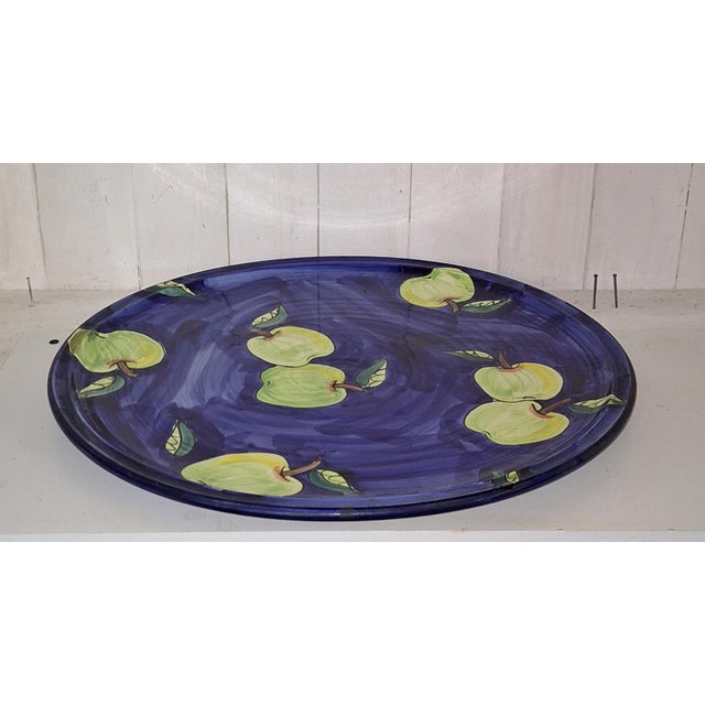 Ceramic Vintage Italian Ceramic Serving Platter with Yellow-Green Apples on a Blue Background, 1996 For Sale - Image 7 of 7