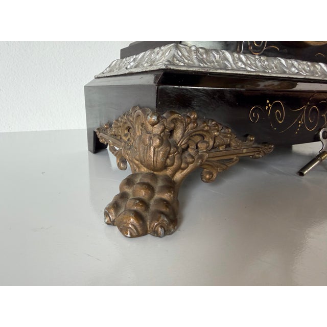 Antique Ansonia “Belgium” Mantel Clock With Gargoyle Mounts, Claw Feet & Original Key For Sale - Image 10 of 17