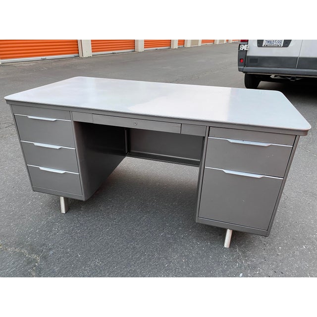 Vintage Mid Century Modern General Fireproofing Metal Executive Desk