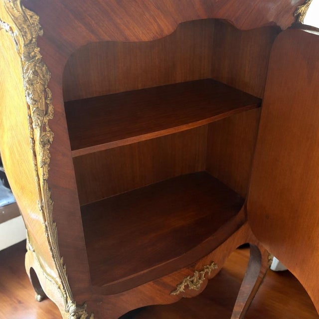 1900-1909 Louis XV French Empire Ormolu Mounted Vernis Martin Wood Tall Chest For Sale - Image 9 of 9