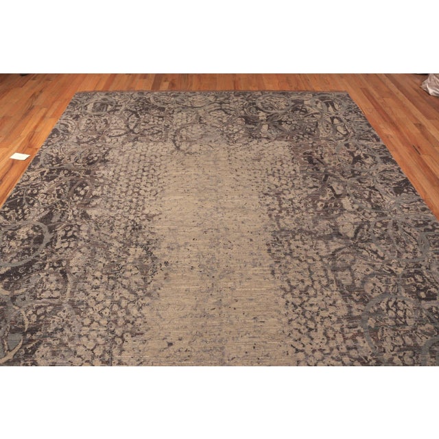 Early 21st Century Nazmiyal Collection Modern Transitional Rug For Sale - Image 5 of 6