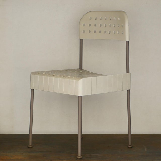 Enzo Mari Box Chair. Italian Production Anonima Castelli. First Edition. Signs of use. Without breakage. This piece has an...