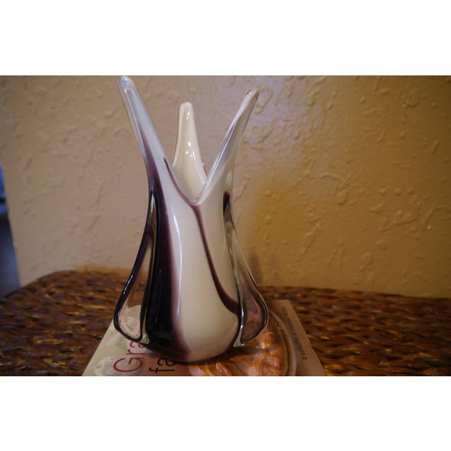 Fratelli Toso Mid 20th Century Murano Italy Art Glass Vase in Purple White Clear Attributed to Fratelli Toso For Sale - Image 4 of 12