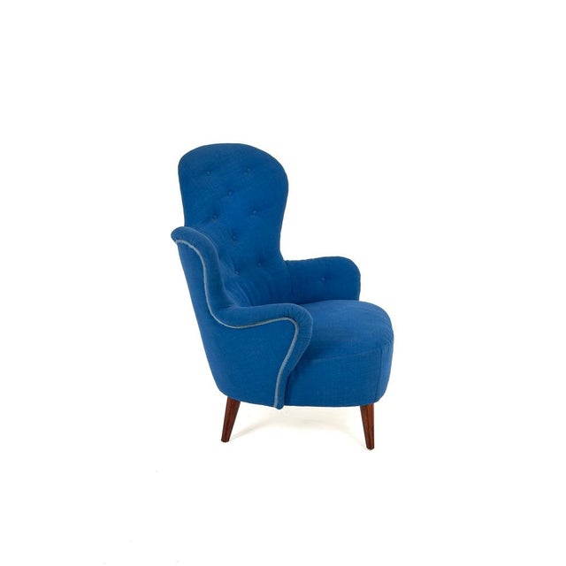One of the most striking examples of Swedish Modern seating design to emerge from the 1940s, this rare lounge chair by...