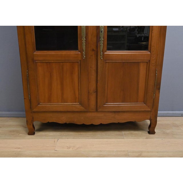Loire Valley Bookcase in Cherrywood, 19th Century For Sale - Image 9 of 18