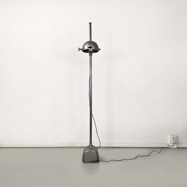 German Floor Lamp in Metal and Steel from Hanau, 1930s For Sale - Image 9 of 18