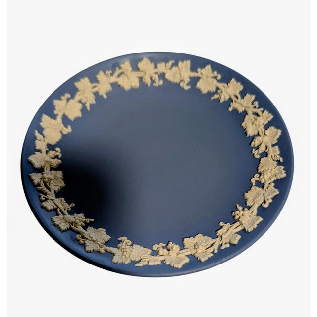 English Vintage 1967 Wedgwood Blue Jasperware Grapevine Compote For Sale - Image 3 of 9