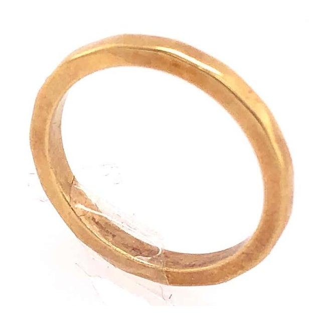 18 Karat Yellow Gold Wedding Band Bridal Ring, Size 4.5 For Sale In New York - Image 6 of 7
