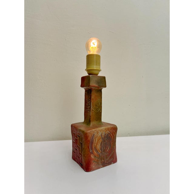 Ceramic Brutalist Ceramic Table Lamp with Carved Geometric Patterns, Belgium, 1970s For Sale - Image 7 of 12